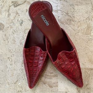 Elegant Embossed Leather Slip On Mule Clog Pointed Toe Flare Heel Vintage Brazil